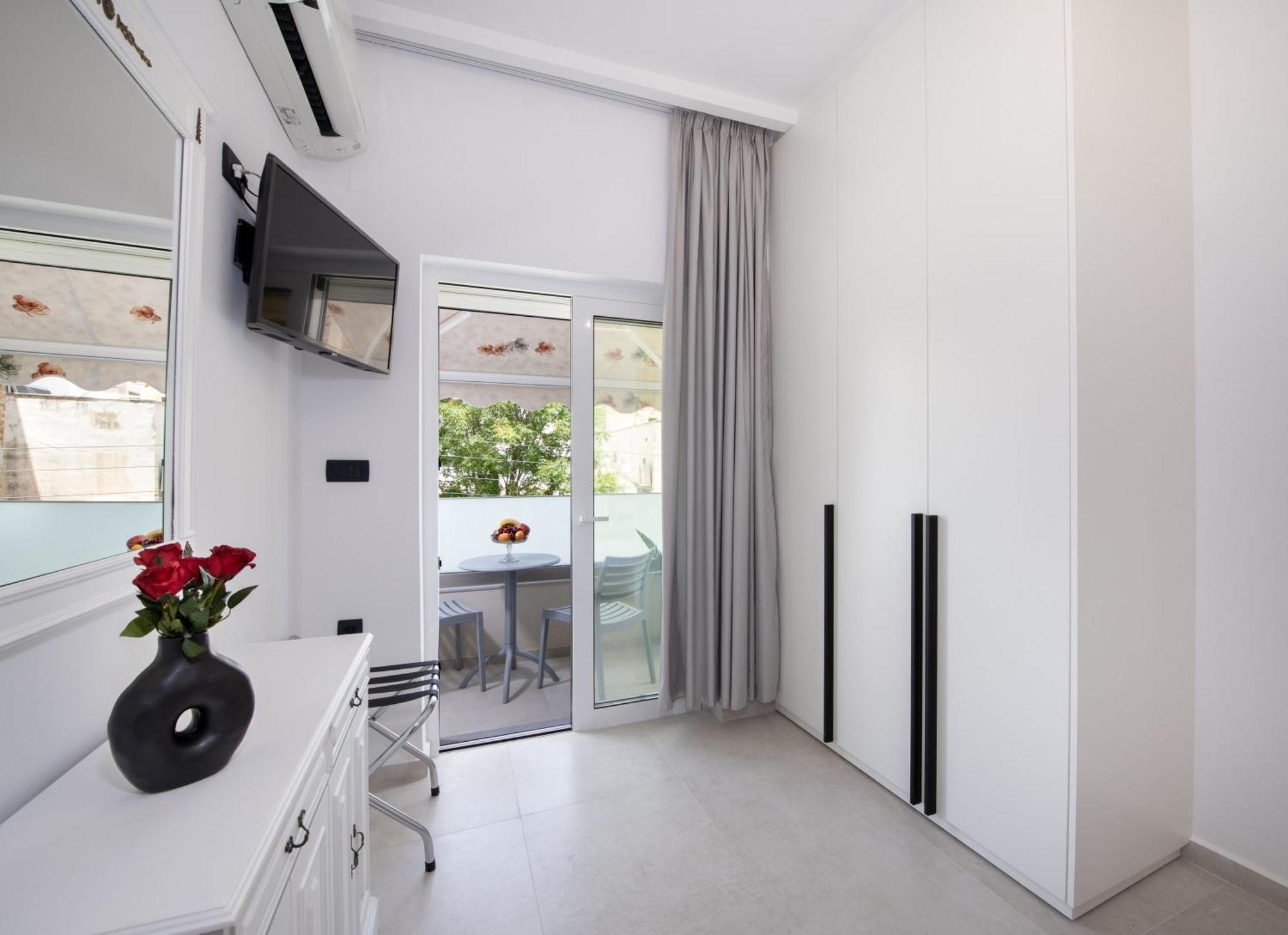 Cherry Central Luxury Suites Χανιά Εξωτερικό φωτογραφία